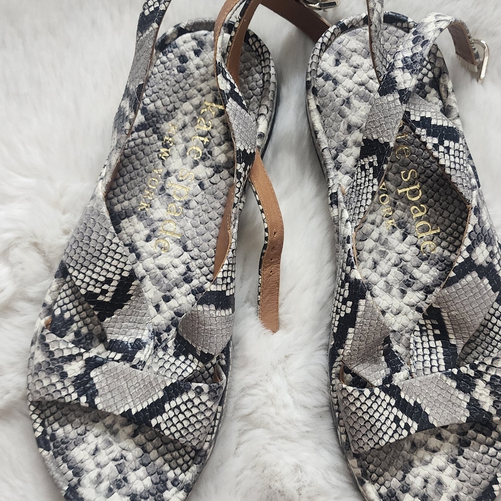 Sandals - Picture 3 of 3